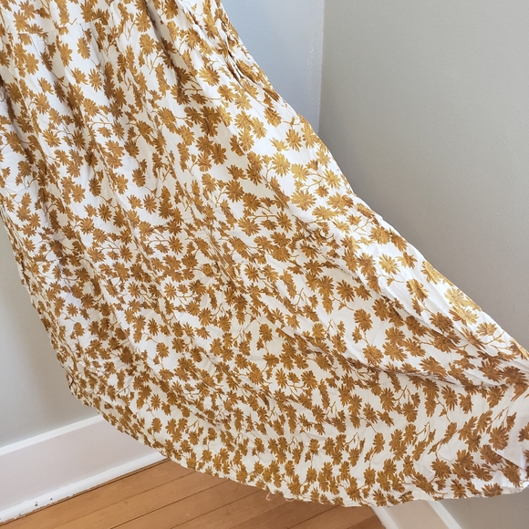 Zesica - Floral Ruched Bodice Puff Sleeve Square Neckline Maxi Dress - Picture 4 of 5